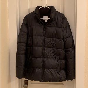 Black Old Navy puffer maternity coat